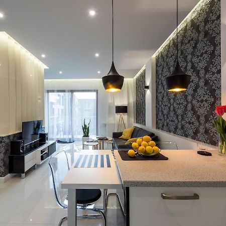 Black Pearl Apartment Krasków Eksteriør bilde