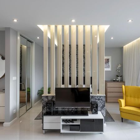 Black Pearl Apartment Krasków Eksteriør bilde