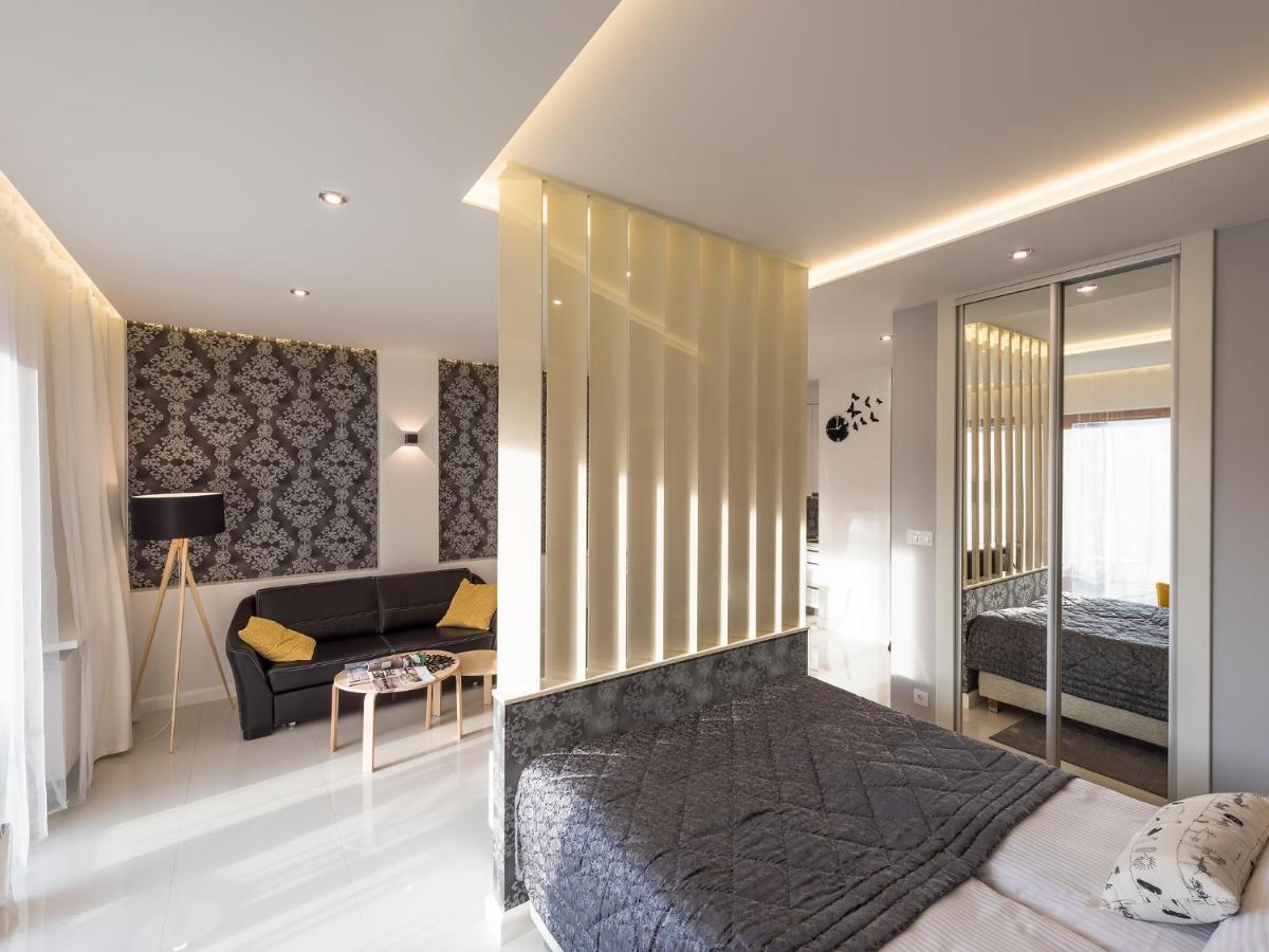Black Pearl Apartment Krasków Eksteriør bilde