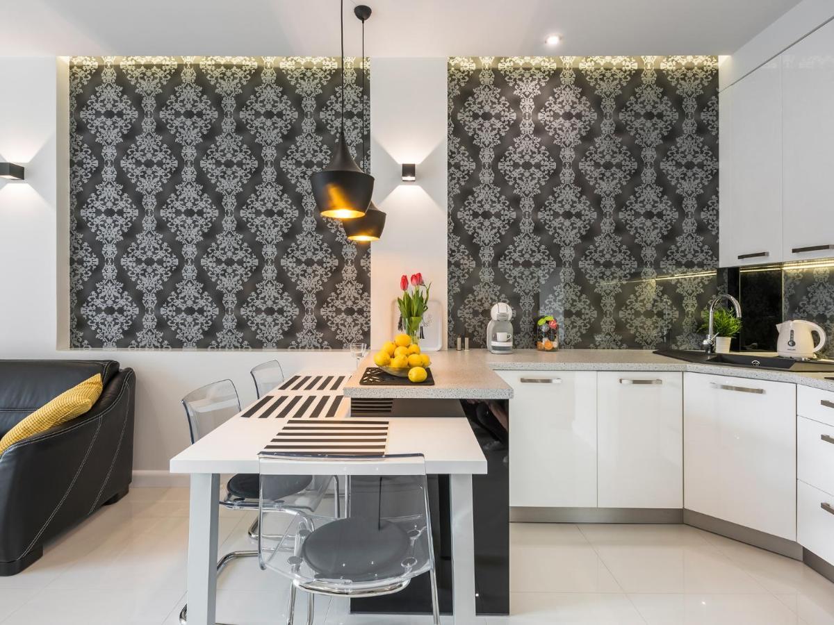 Black Pearl Apartment Krasków Eksteriør bilde